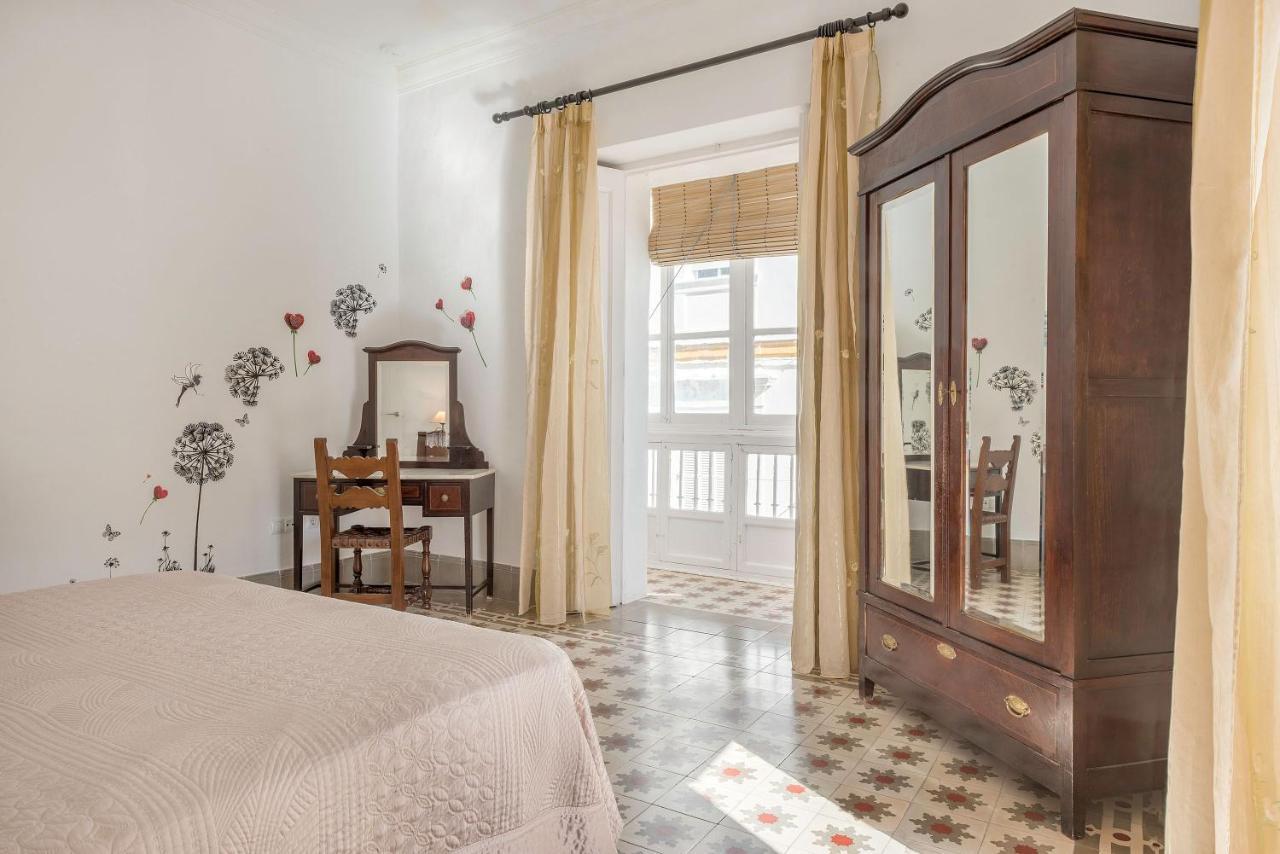 Vivienda del Siglo xviii en el Casco Histórico El Puerto de Santa Maria Exterior foto